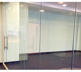 Движущийся (стекло)