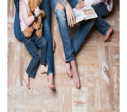 Однополосная паркетная доска Дуб выбеленный структурированный