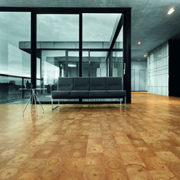 Паркет ручной работы Carre - Традиция, первозданность, состаренная доска